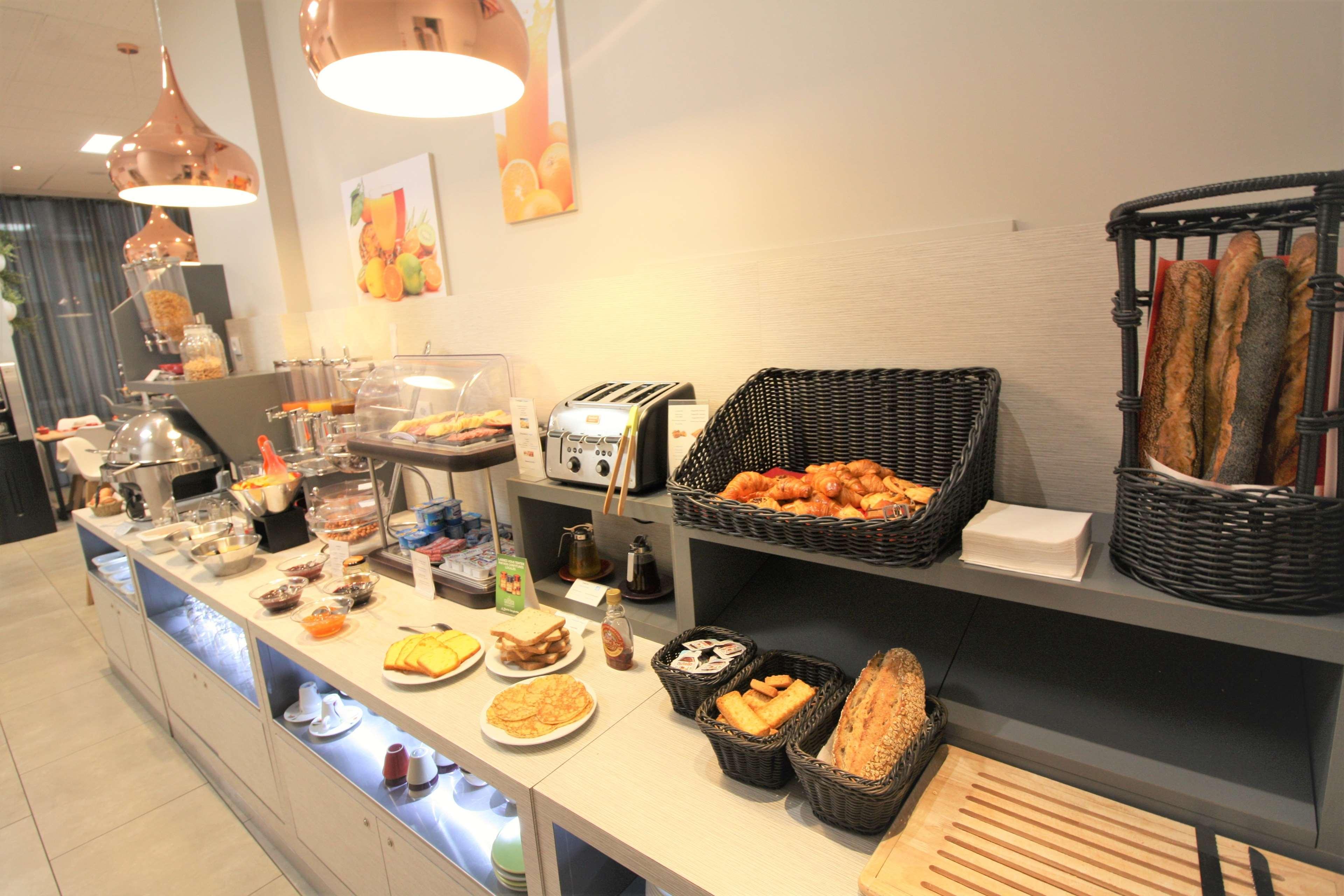 Hotel Western Saint-antoine 3*