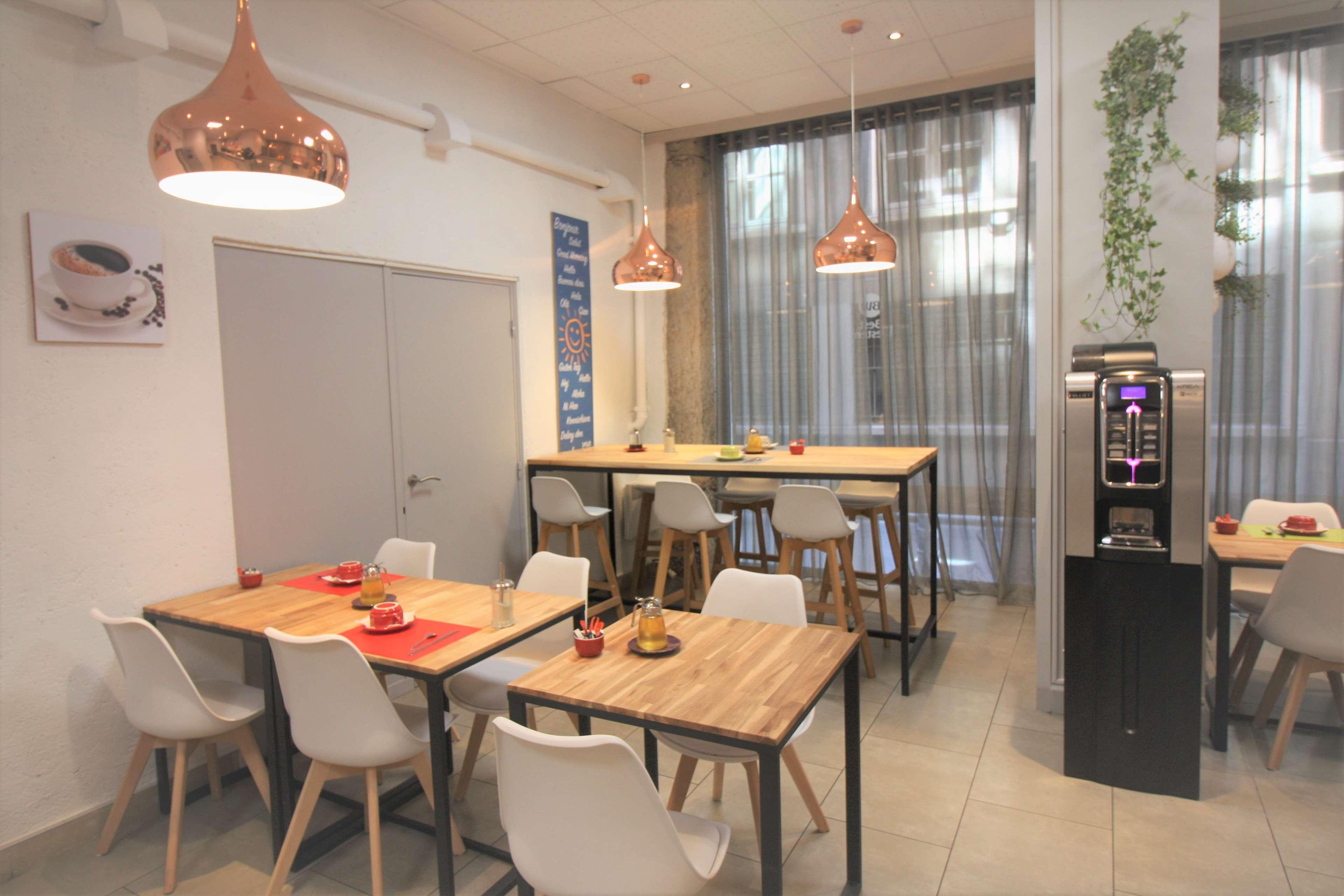 Hotel Western Saint-antoine 3*